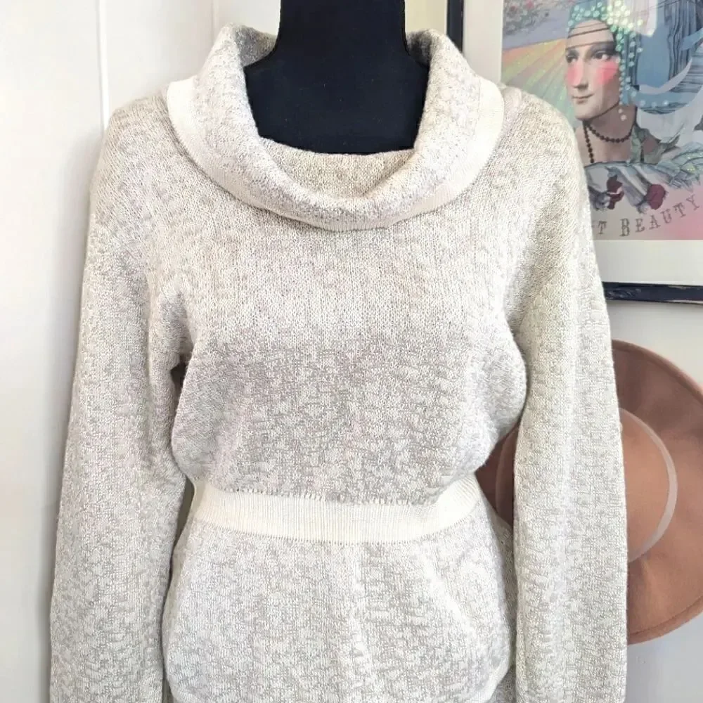 VTG Vivanti Neiman Marcus Cream White Sweater Skirt Set sz 14